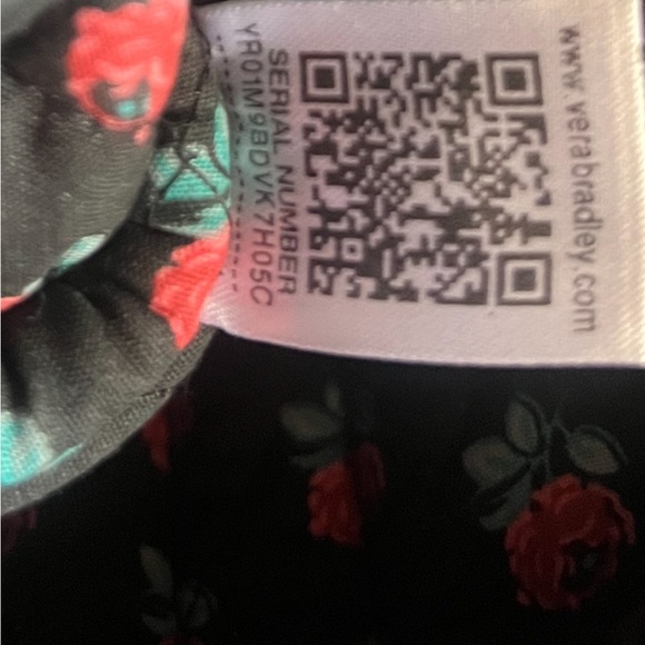 Black quilted Vera Bradley tote, silver toggle, excellent condition no tags, - Picture 13 of 13